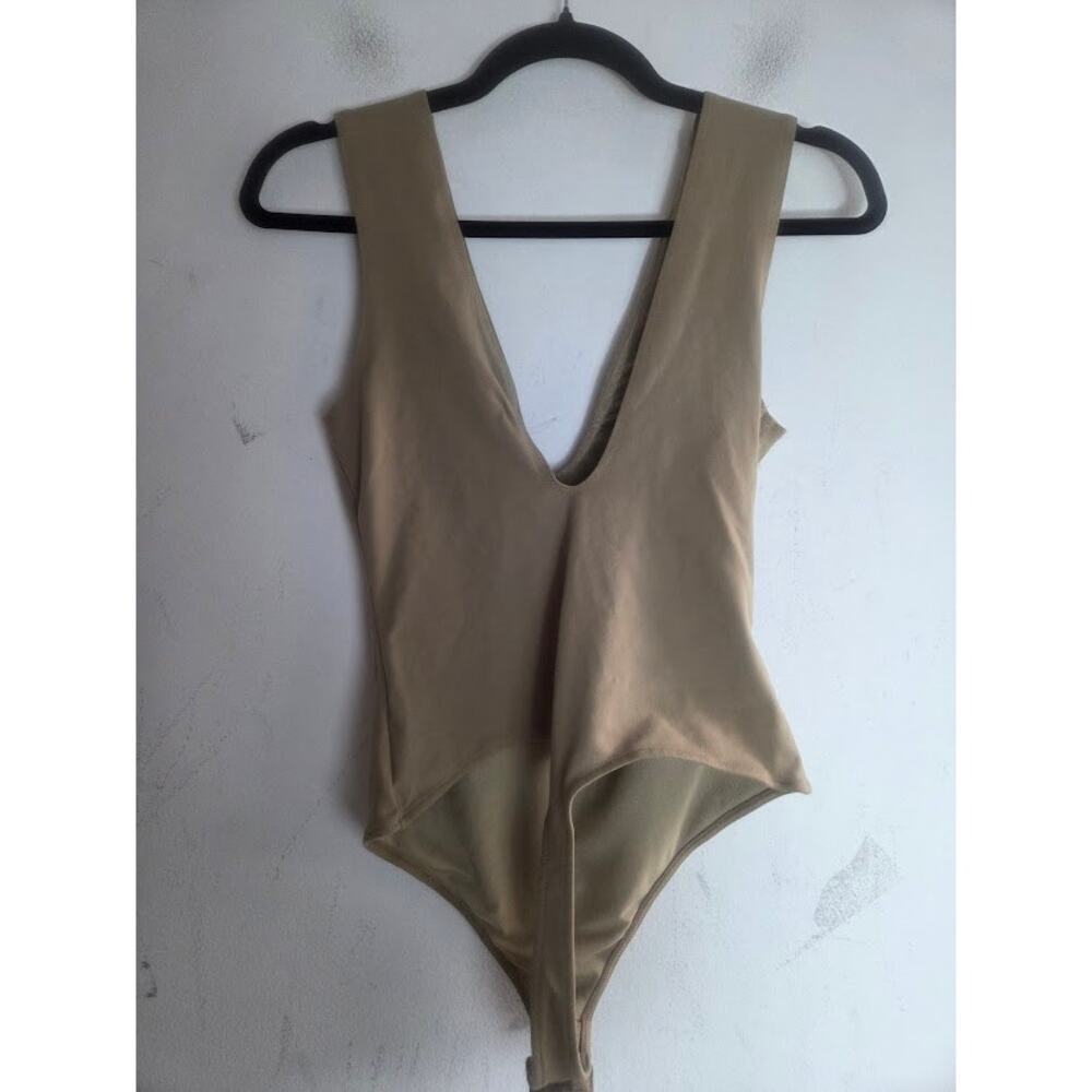 NWT Intimately Free People Sand Beige V-Neck Thong Bodysuit size Small
